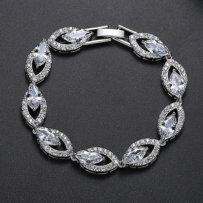 Infinity Link Bracelet - Crystal Pavé Twist Chain Bracelet