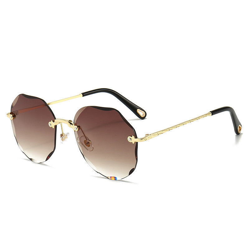 Gradient Round Sunglasses - Rimless Circle Frame Sunglasses with Scalloped Edge Design